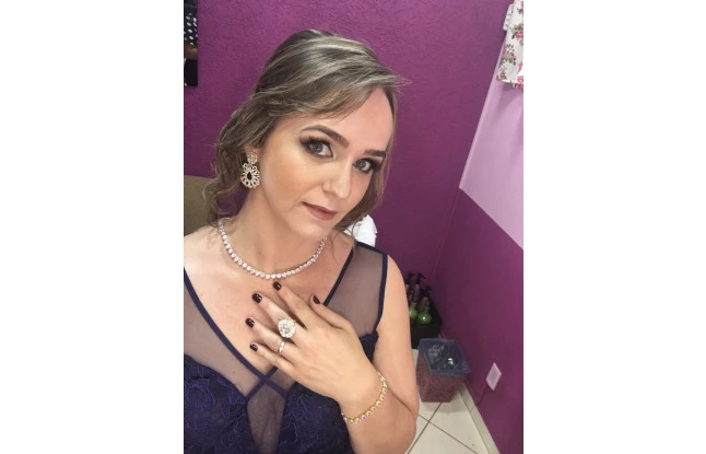 Gargantilha Festa Luxo com Zircônia Redonda Folheada Em Ouro 18K