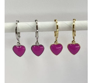 Brinco De Argolinha Com Pingente De Coração Esmaltado Pink